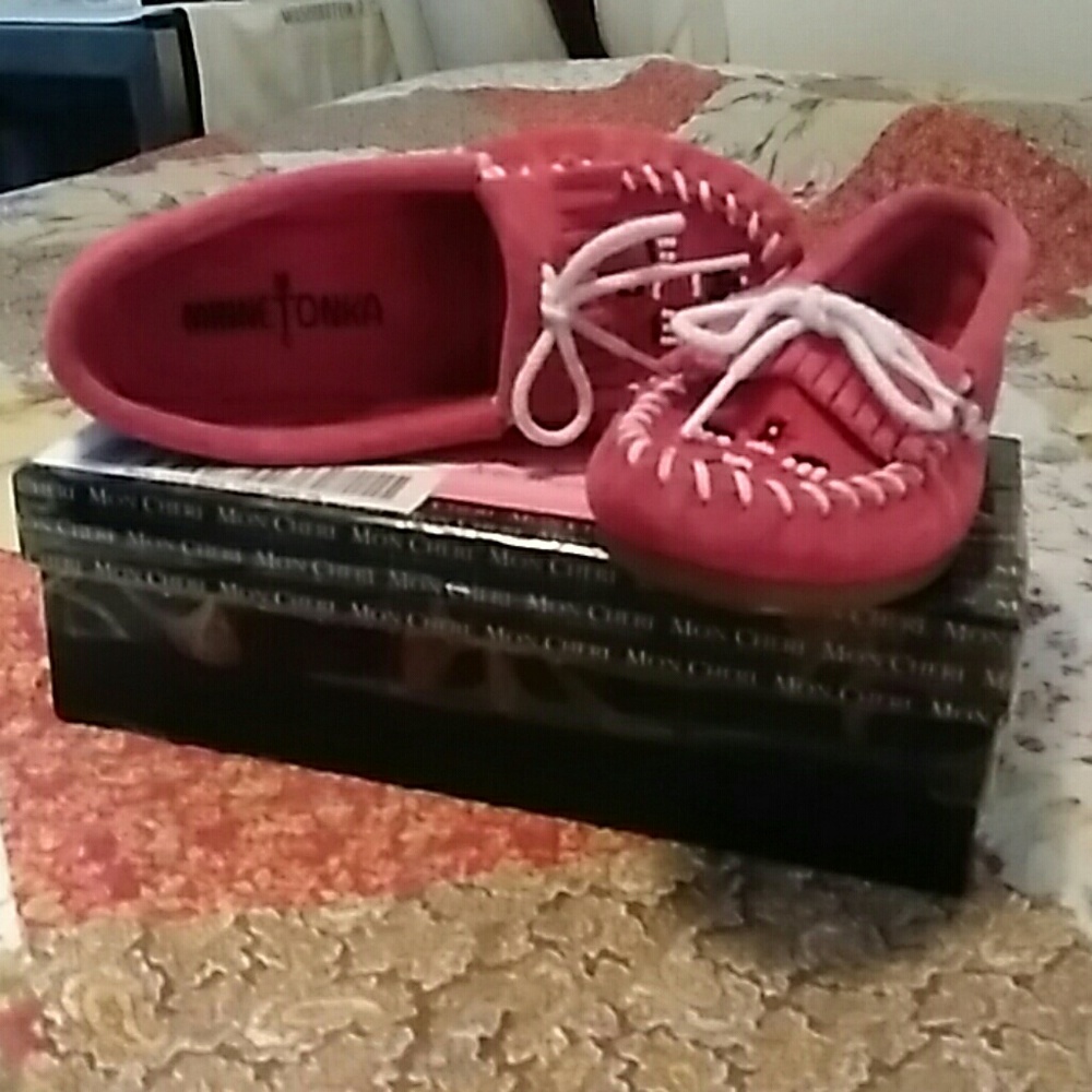 Brand New-Never Worn, Kids Minnetonka Moccasin